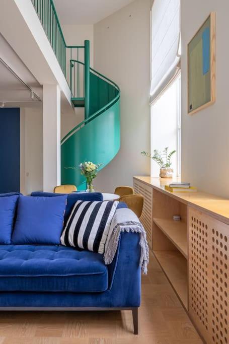 Designer Loft In The City Center Apartman Riga Kültér fotó